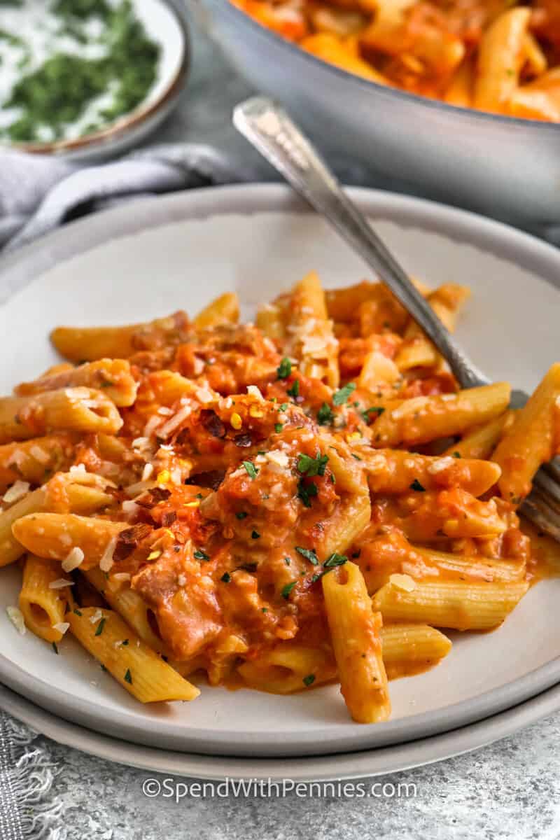Minute Penne Alla Vodka: Elevate Your Weeknight Dinner
